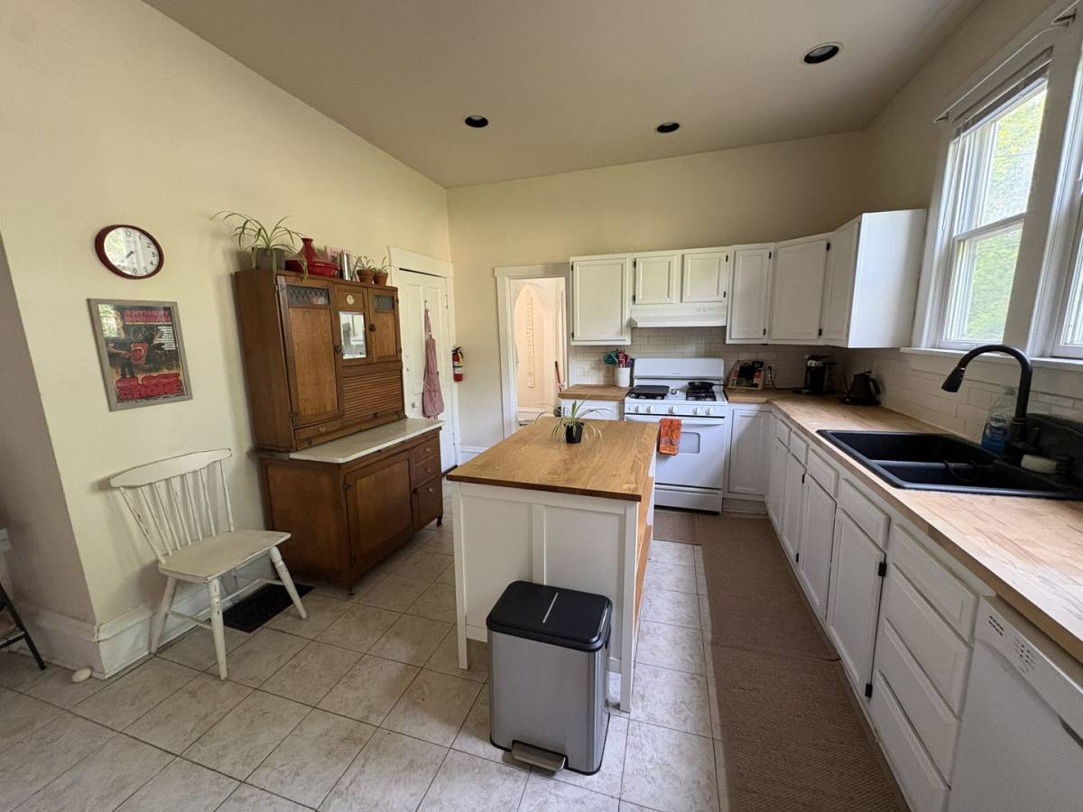 Apartment for rent at 503 S Race, Urbana, IL 61801