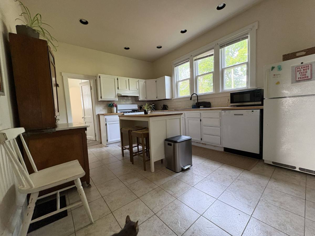 Apartment for rent at 503 S Race, Urbana, IL 61801