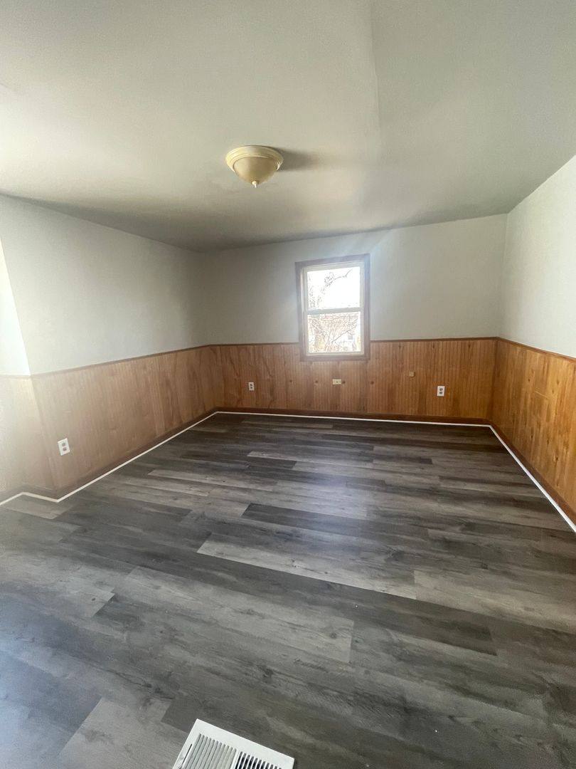 House for rent at 1565 Wentworth Ave, Calumet City, IL 60409