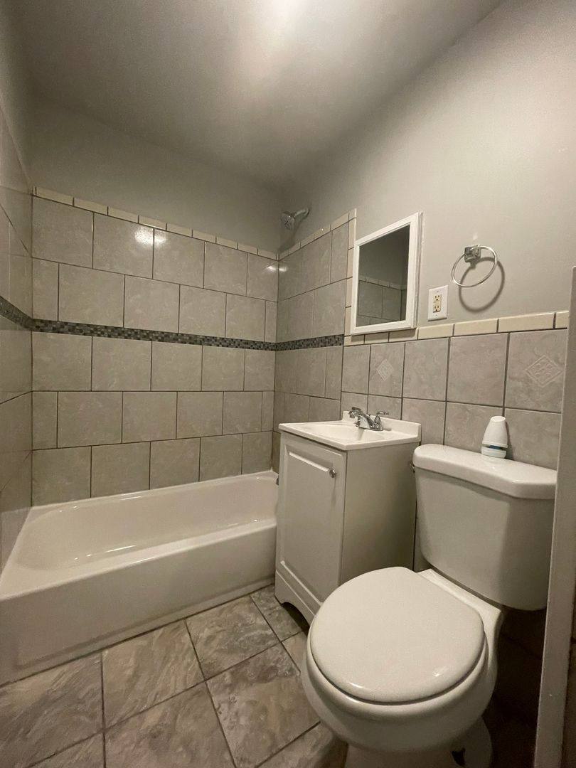 House for rent at 1565 Wentworth Ave, Calumet City, IL 60409