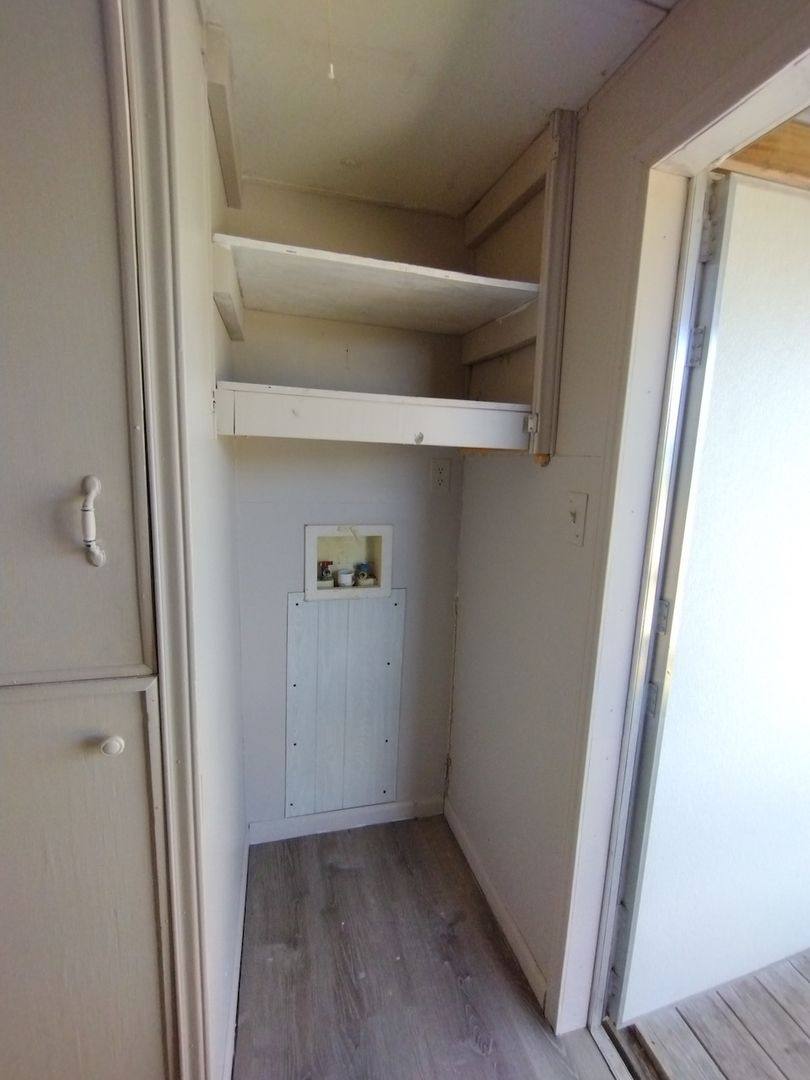 House for rent at 220 Baughman Hill Rd, Azle, TX 76020