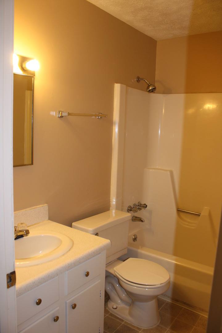 Apartment for rent at 4535 Candlestick Lane 23B, Oakwood, GA 30566