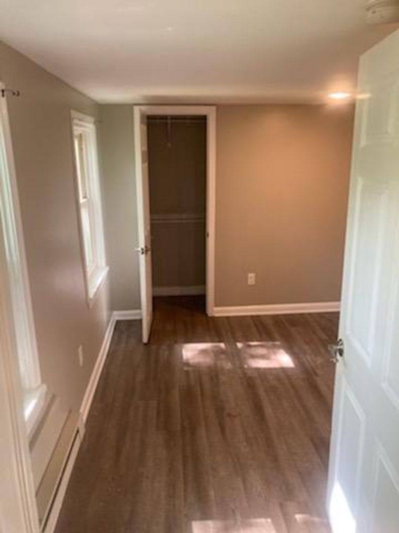Apartment for rent at 38 Valley St, Rochester, NY 14612