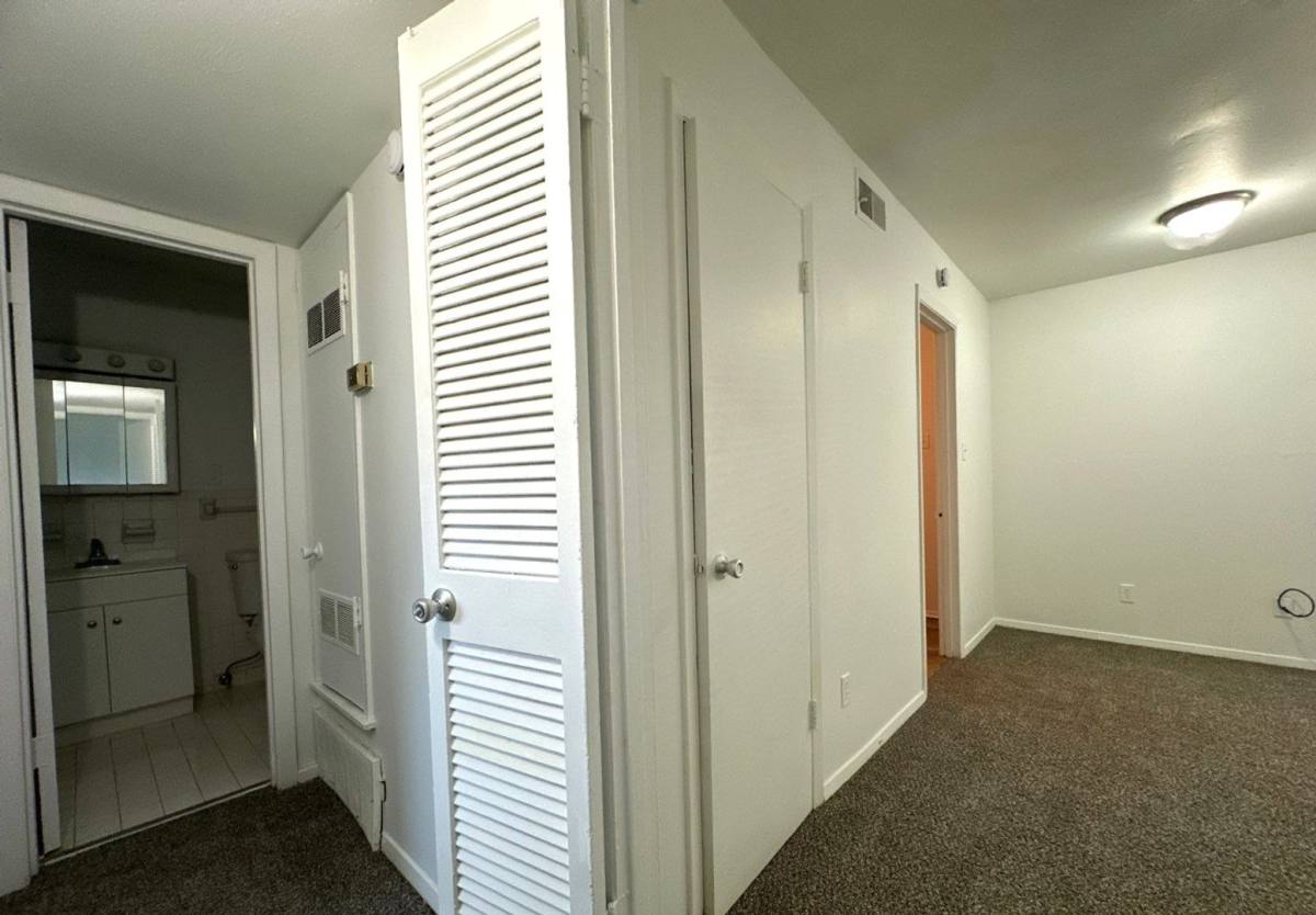 Apartment for rent at 2092 Jefferson Ave, Memphis, TN 38104