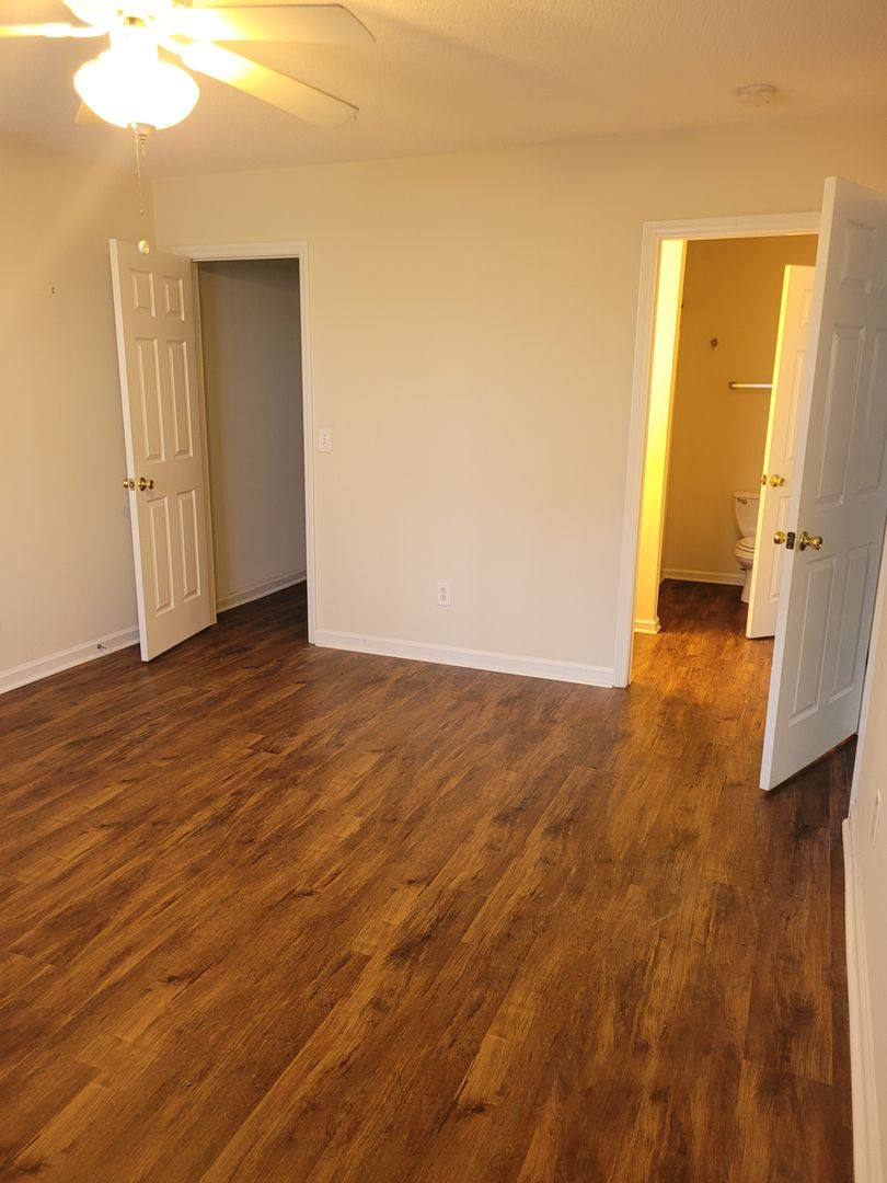 Townhouse for rent at 184 Bethania Oaks Circle, Pfafftown, NC 27040