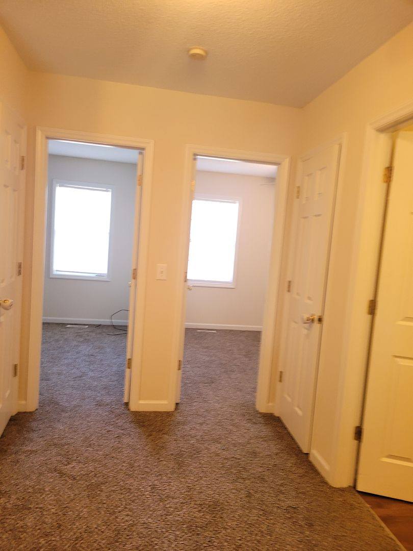 Townhouse for rent at 184 Bethania Oaks Circle, Pfafftown, NC 27040