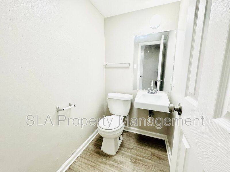 Townhouse for rent at 5665 McClelland Dr #245, Baton Rouge, LA 70805