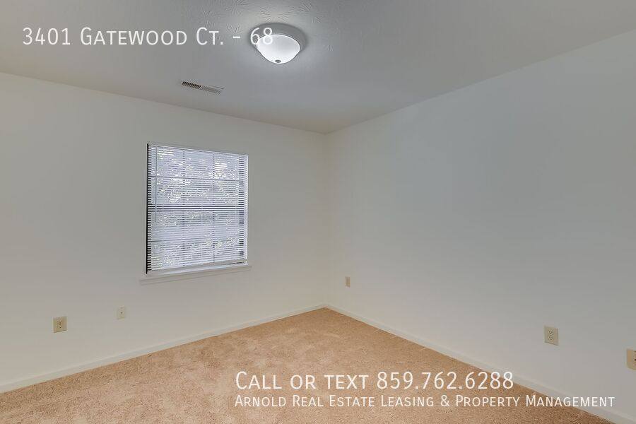 Apartment for rent at 3401 Gatewood Court, Lexington, KY 40517