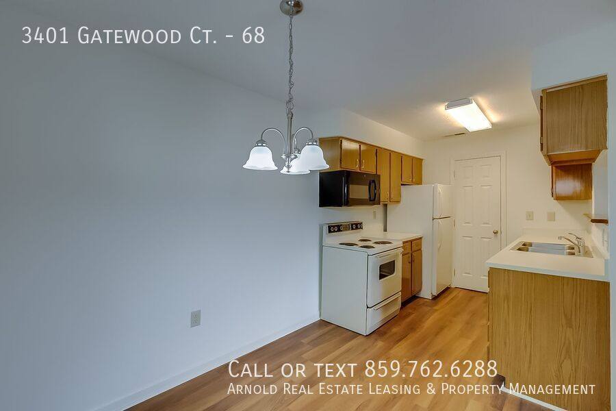 Apartment for rent at 3401 Gatewood Court, Lexington, KY 40517