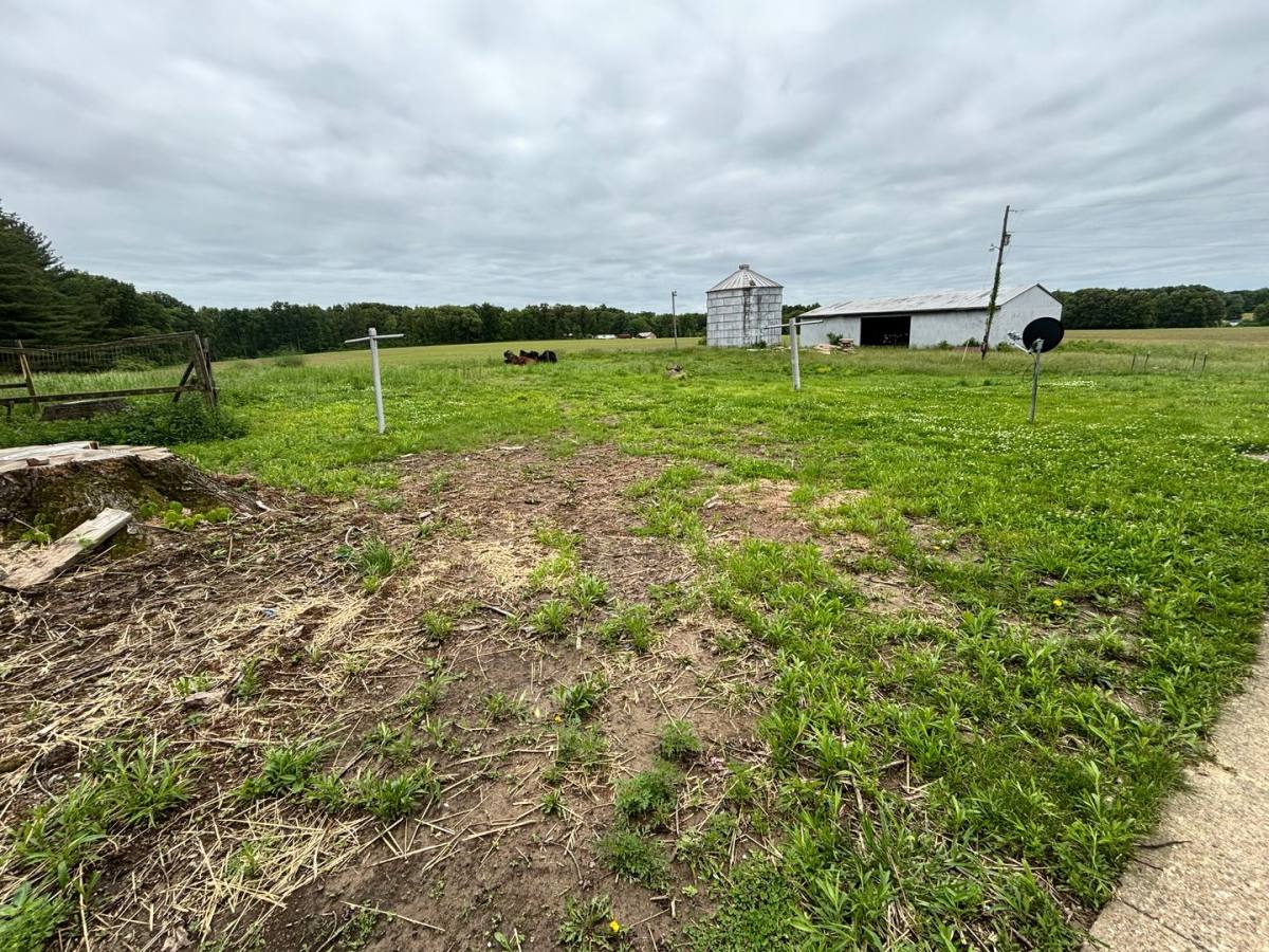 House for rent at 4743 W 1100 S, Lewis, IN 47858