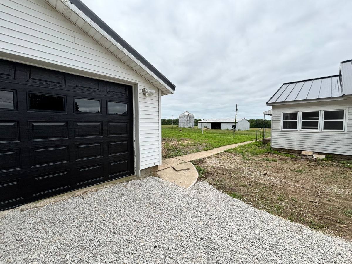 House for rent at 4743 W 1100 S, Lewis, IN 47858