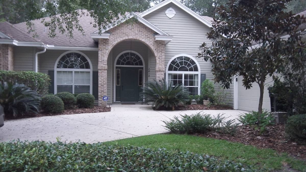 House for rent at 2414 SW 98th Dr, Gainesville, FL 32608