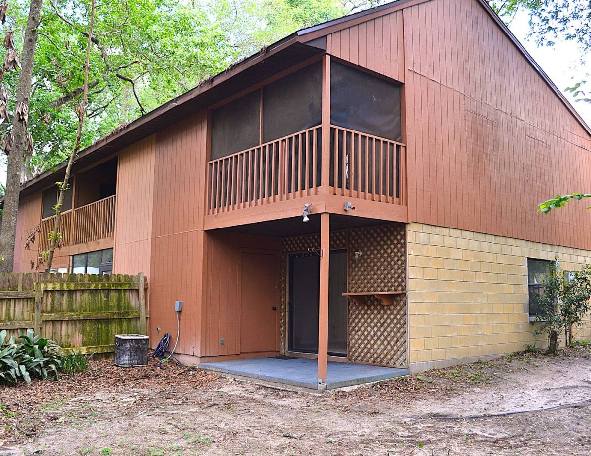 Townhouse for rent at 6941 SW 45th Ave, Gainesville, FL 32608