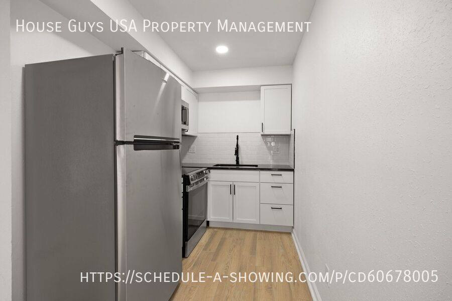 Apartment for rent at 9715 E 35th Terrace S, Independence, MO 64052