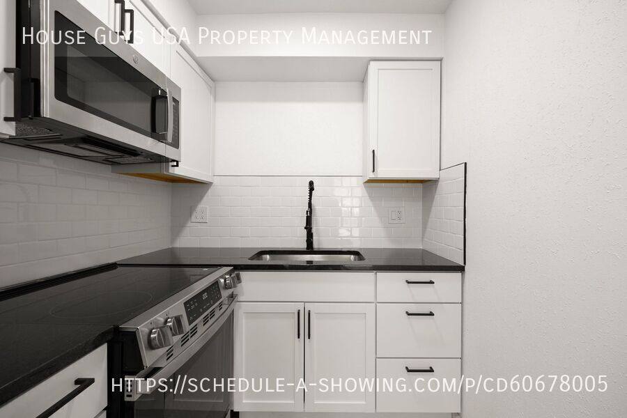 Apartment for rent at 9715 E 35th Terrace S, Independence, MO 64052