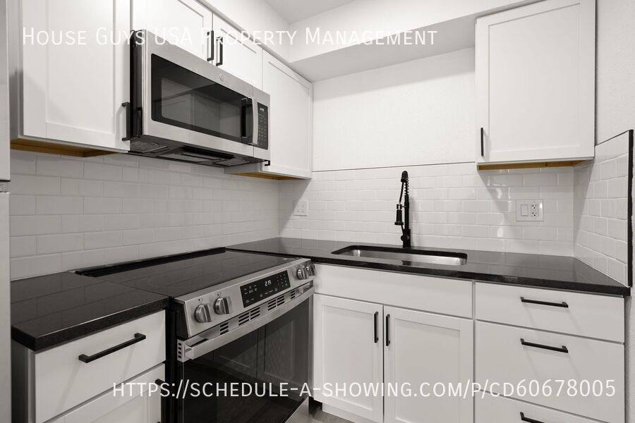 Apartment for rent at 9715 E 35th Terrace S, Independence, MO 64052