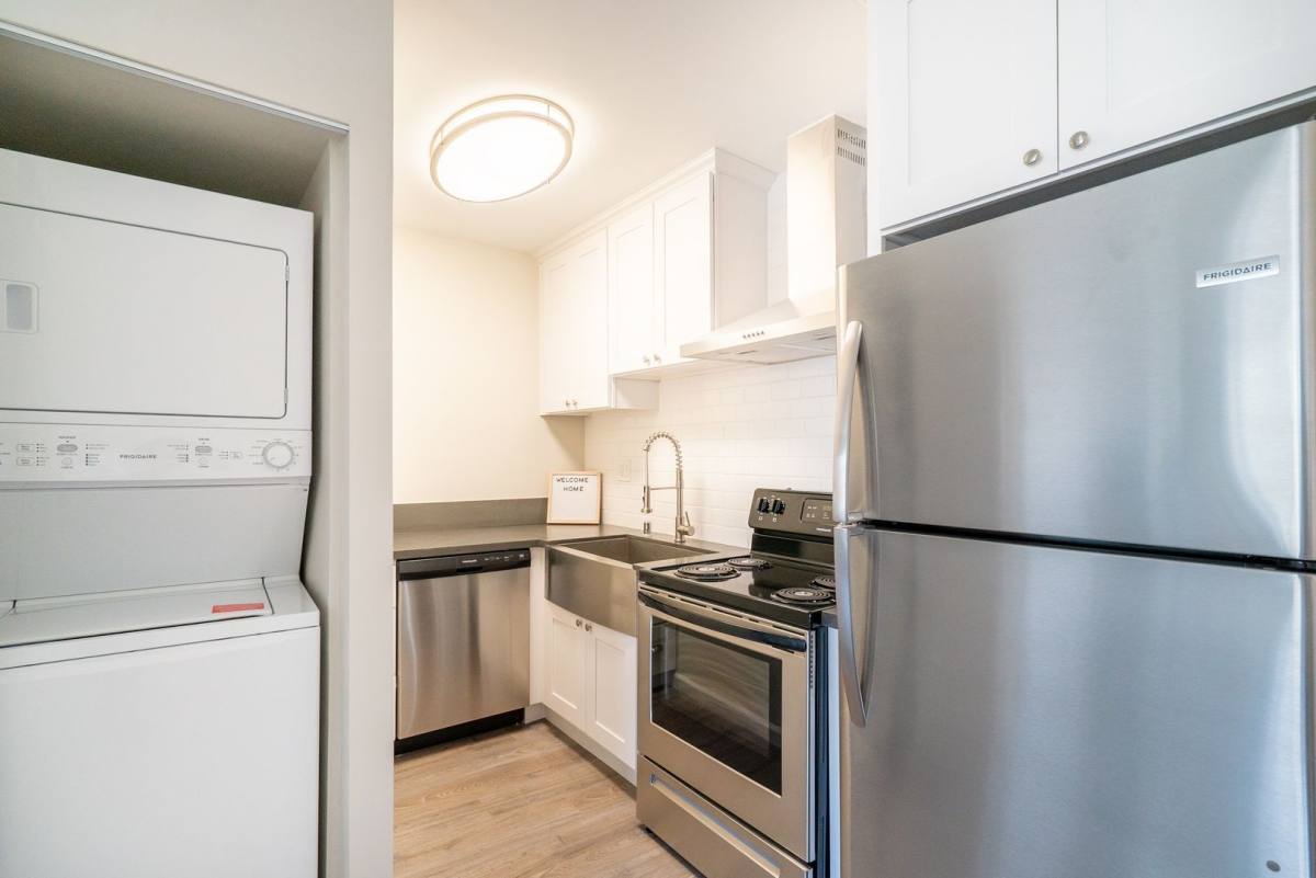 Apartment for rent at 2155 Bellevue Ave, Los Angeles, CA 90026