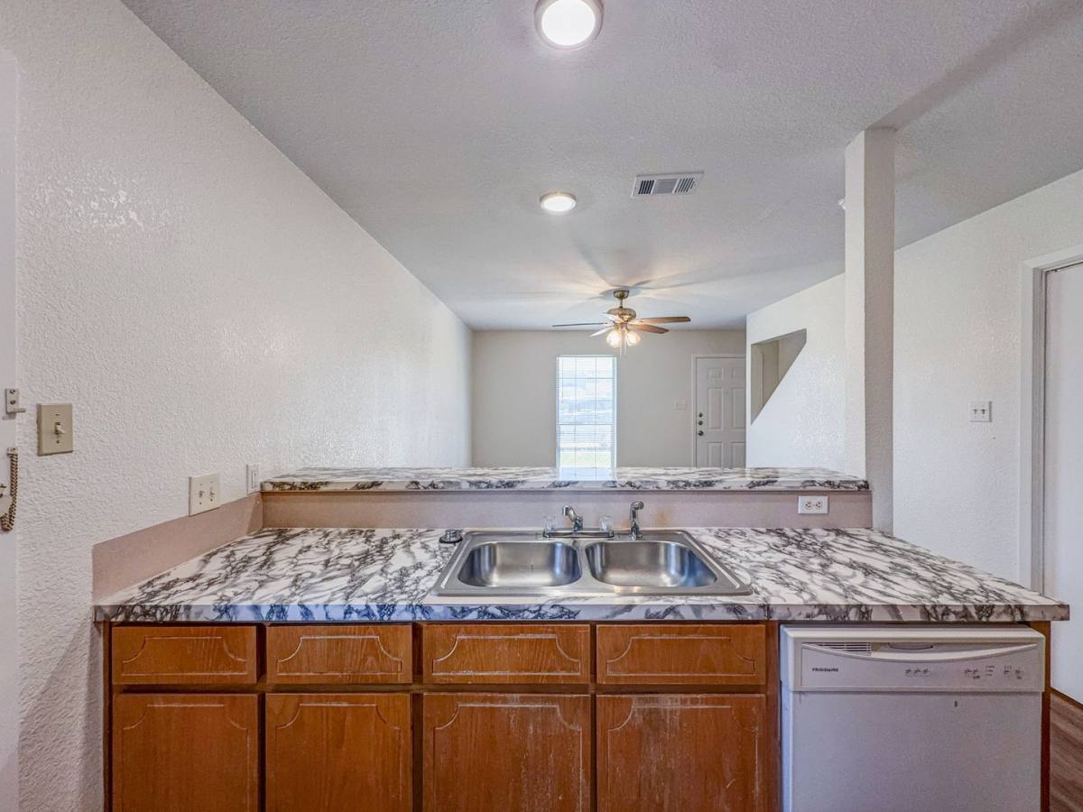Apartment for rent at 1103 Shanarae Circle, Killeen, TX 76549