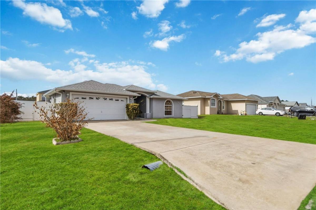 House for rent at 1912 Manatee Dr, Kissimmee, FL 34759