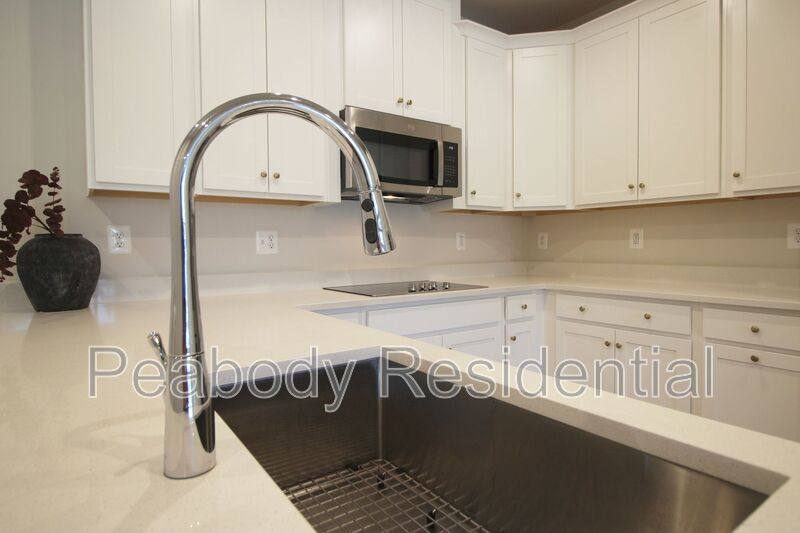 Condo for rent at 2154 Glacier Rd #67, Herndon, VA 20170
