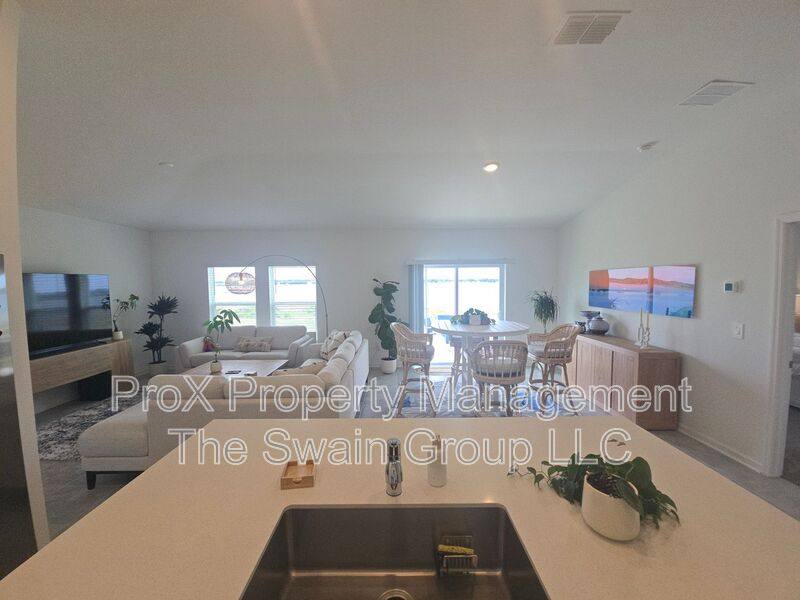 House for rent at 948 Craftsman Rd, Eagle Lake, FL 33839