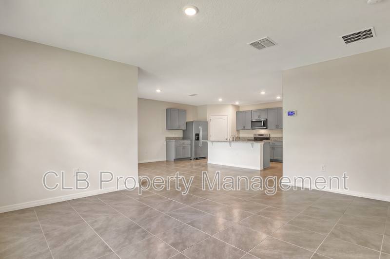 House for rent at 165 Birch Tree Place, Daytona Beach, FL 32117