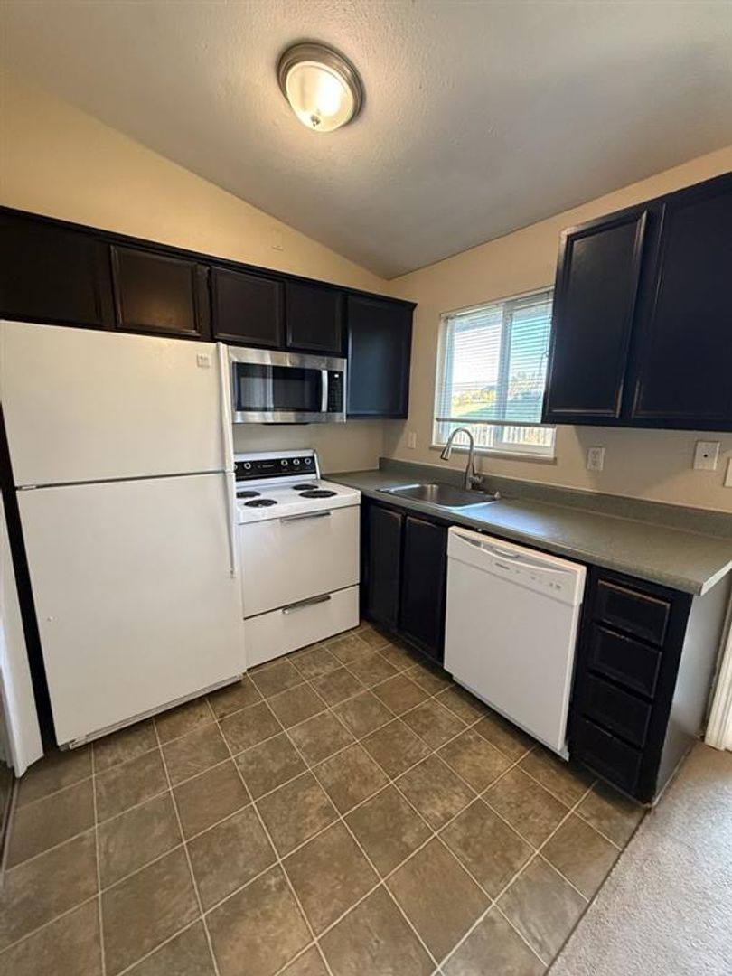 House for rent at 18830 NW Shadow Lane, Portland, OR 97229