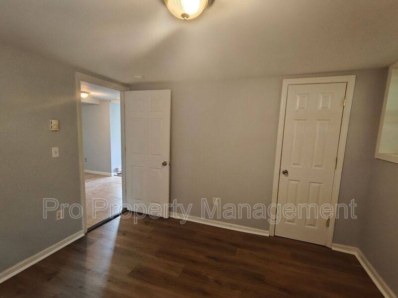 Apartment for rent at 14 Edgewood Rd #1, Oakville, CT 06779