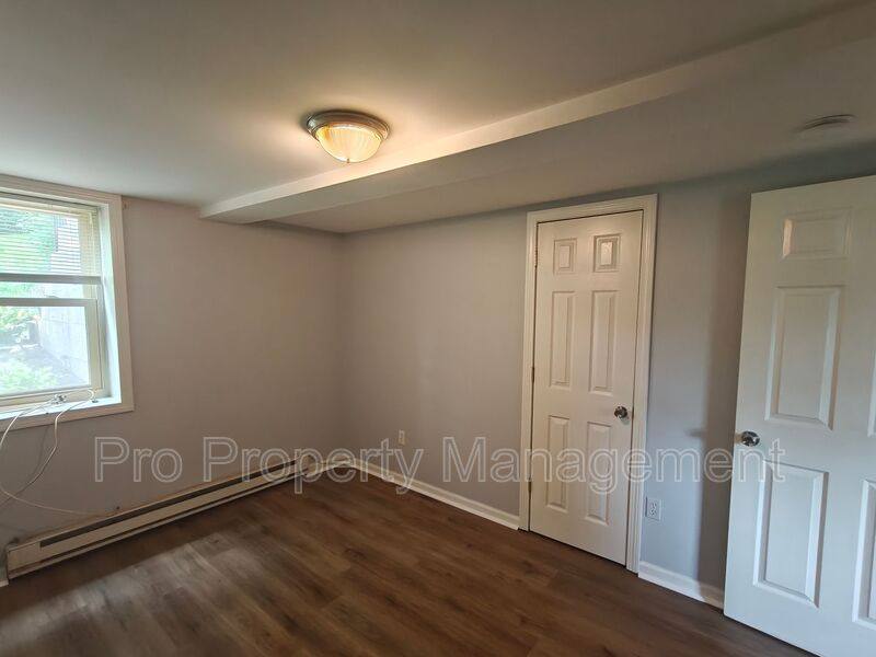Apartment for rent at 14 Edgewood Rd #1, Oakville, CT 06779