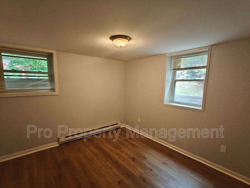 Apartment for rent at 14 Edgewood Rd #1, Oakville, CT 06779