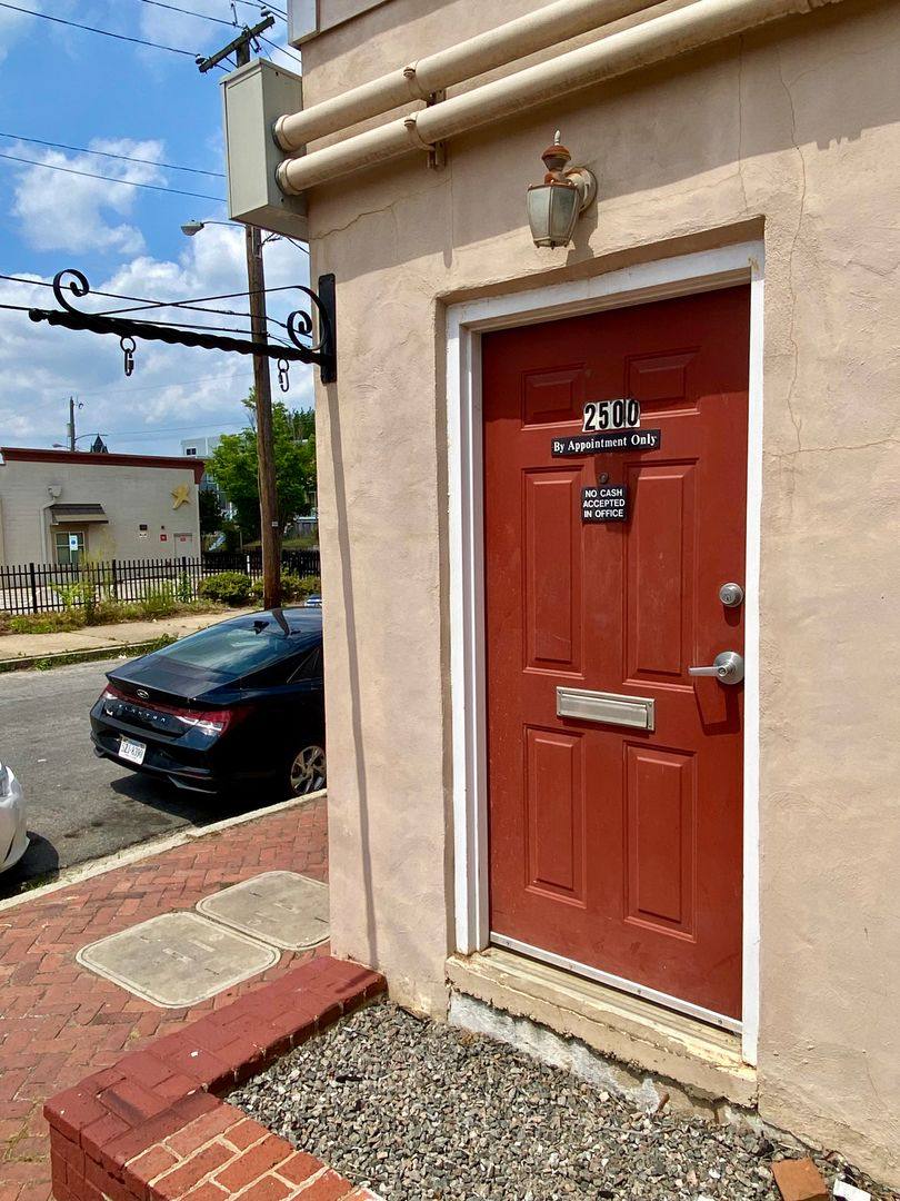 Apartment for rent at 2502 P St, Richmond, VA 23223