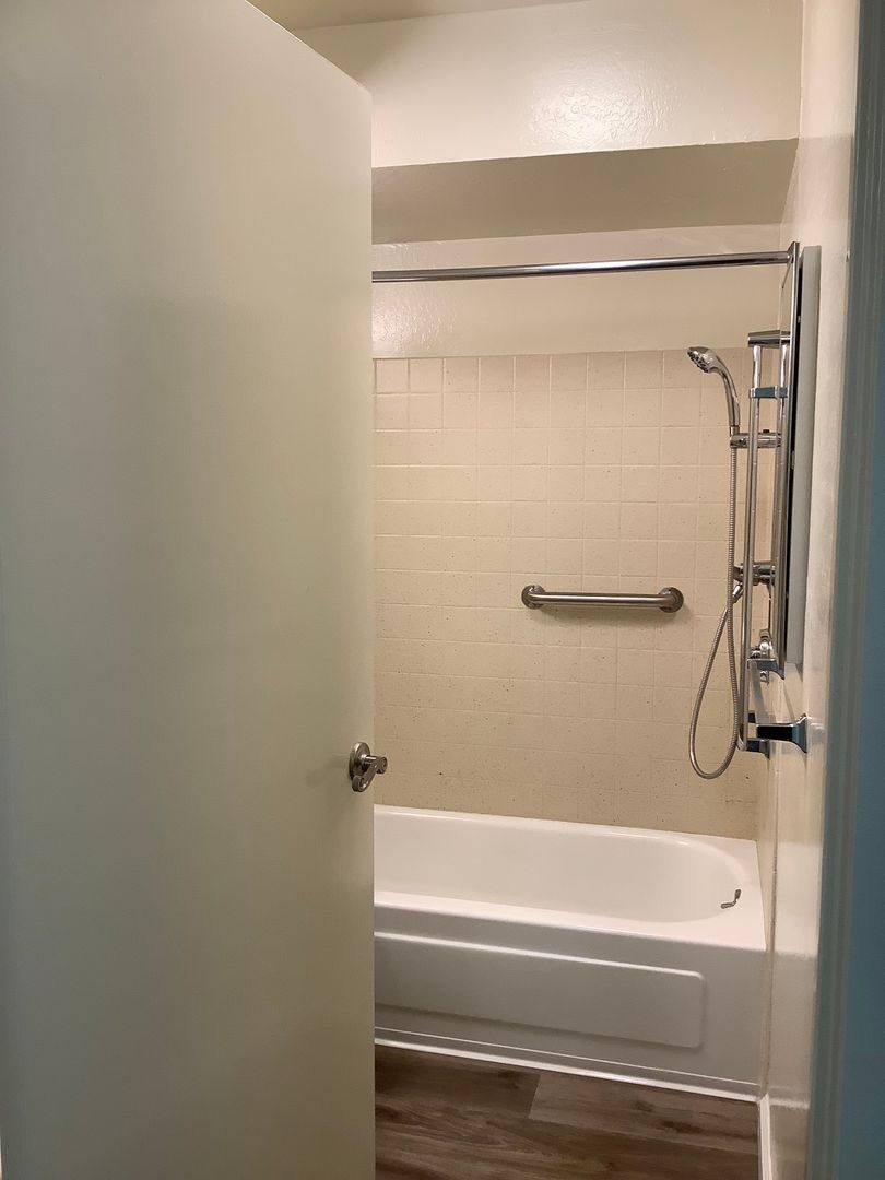 Apartment for rent at 390 N Winchester Blvd, Santa Clara, CA 95050