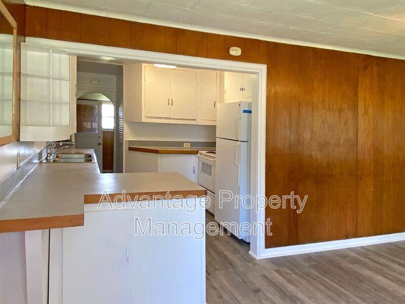 House for rent at 1415 W 4th St, Halsey, OR 97348