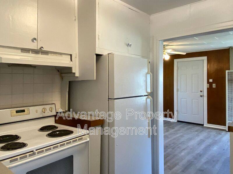 House for rent at 1415 W 4th St, Halsey, OR 97348