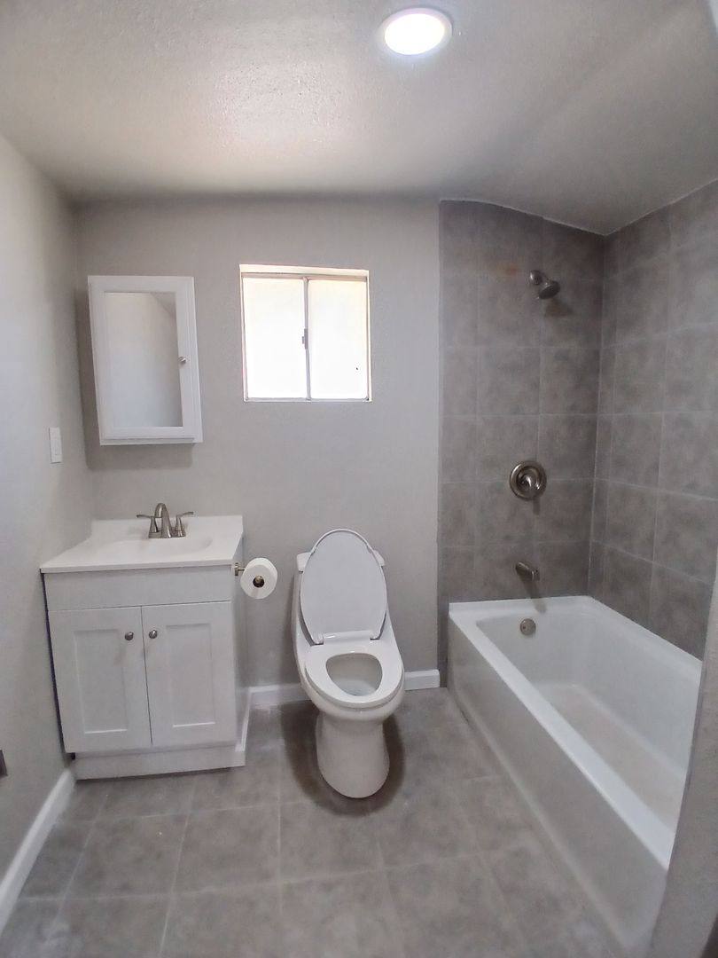 House for rent at 114 5th St, Niland, CA 92257