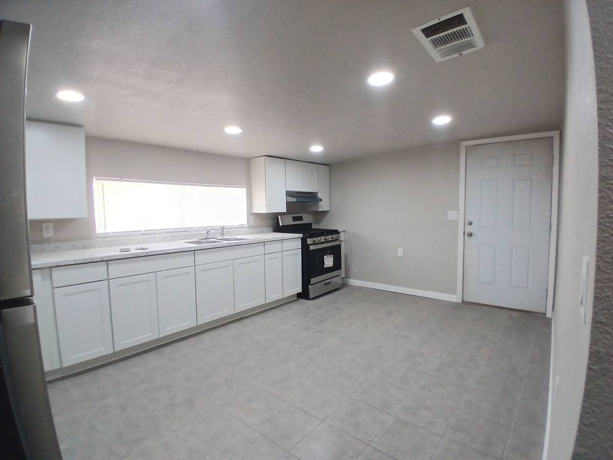 House for rent at 114 5th St, Niland, CA 92257