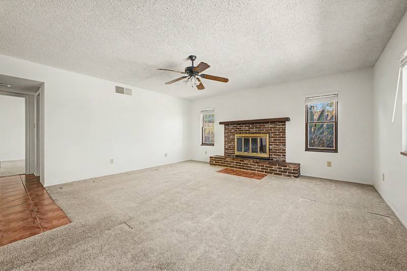 House for rent at 2822 E Willow Ave, Phoenix, AZ 85032
