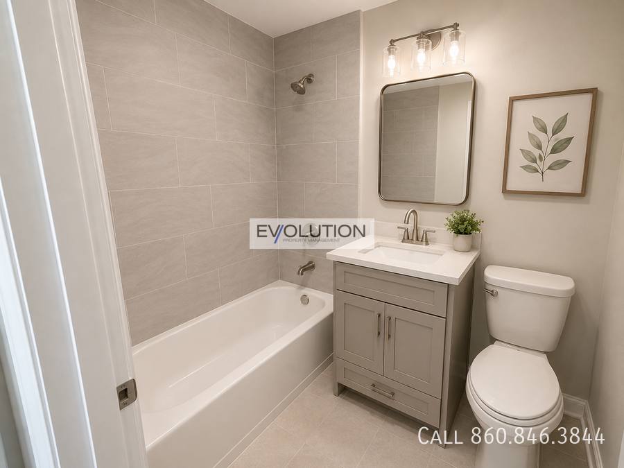 Apartment for rent at 906-908 Park St, Hartford, CT 06106