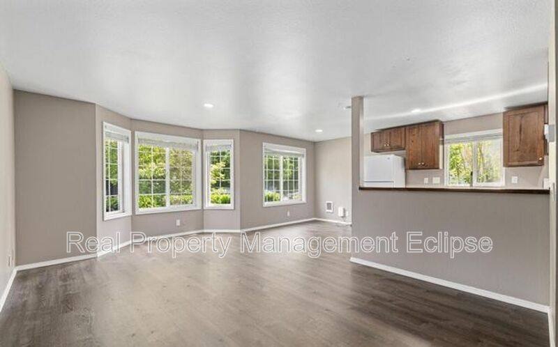 Apartment for rent at 507 Madison St #A, Everett, WA 98203