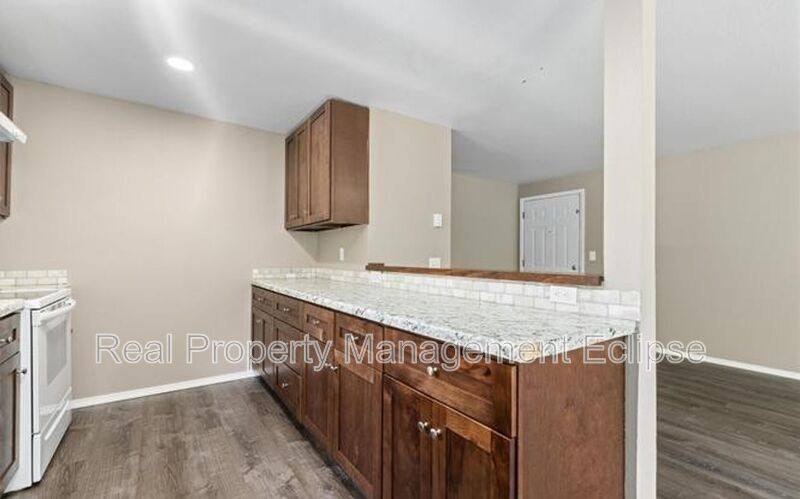 Apartment for rent at 507 Madison St #A, Everett, WA 98203