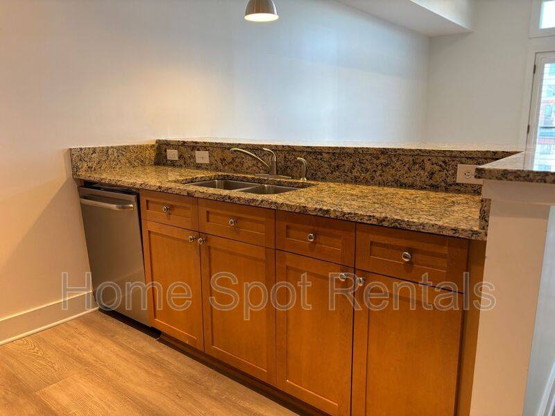 Condo for rent at 925 Garrett St SE #318, Atlanta, GA 30316