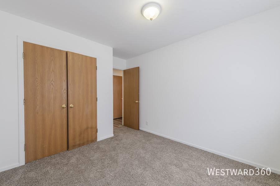 Apartment for rent at 915 Spiros Court, Dekalb, IL 60115