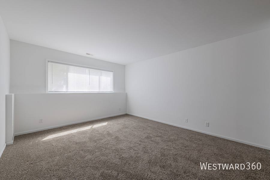 Apartment for rent at 915 Spiros Court, Dekalb, IL 60115