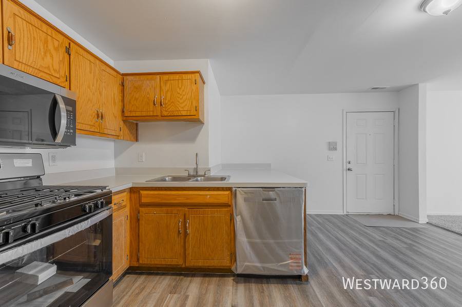Apartment for rent at 915 Spiros Court, Dekalb, IL 60115