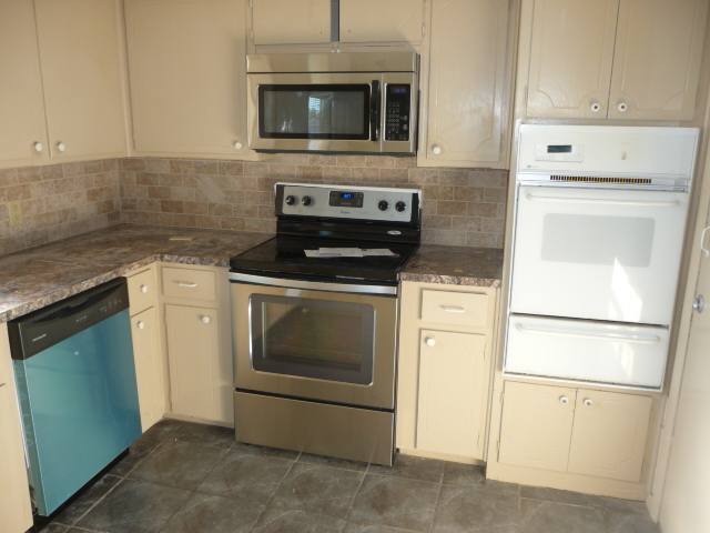 House for rent at 515 SW 69th St, Lawton, OK 73505