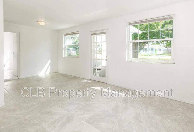 House for rent at 36 Brooks Dr, Ormond Beach, FL 32176