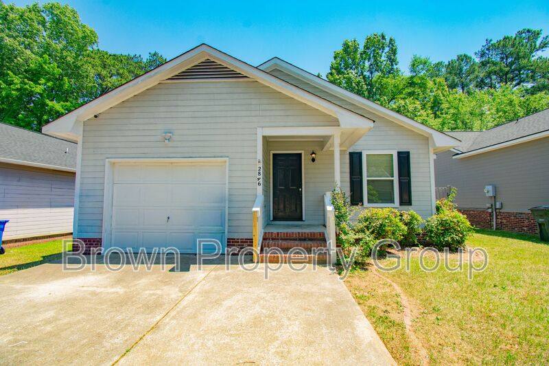 House for rent at 2846 Copenhagen Dr, Fayetteville, NC 28301