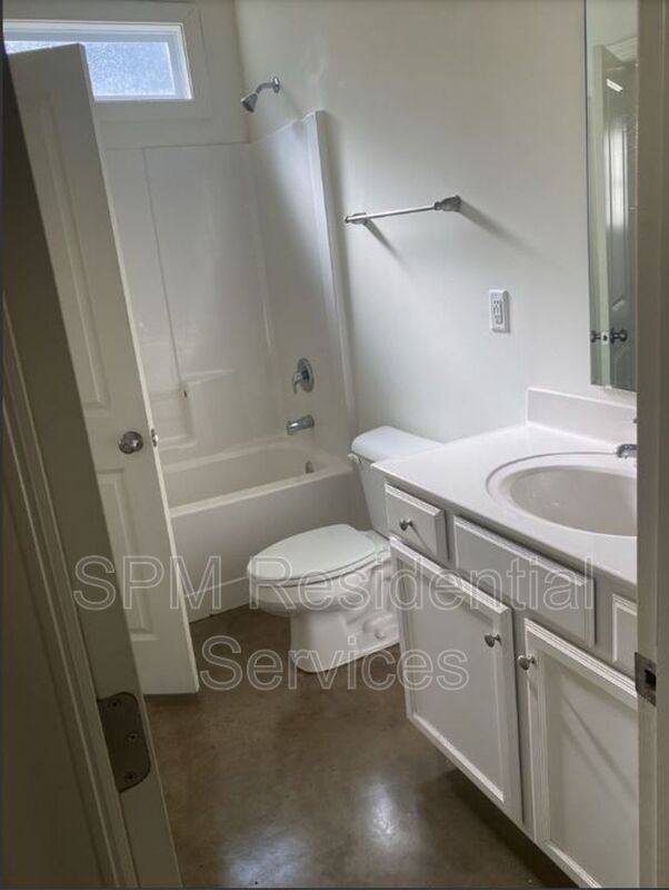 Townhouse for rent at 1404 Westprong Way, Wilmington, NC 28403