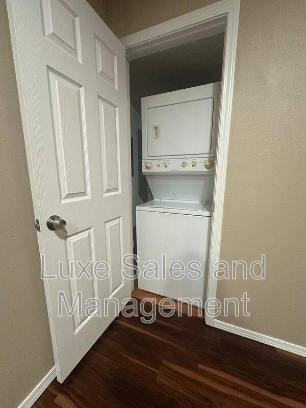 House for rent at 6004 NW Expressway, Oklahoma City, OK 73132