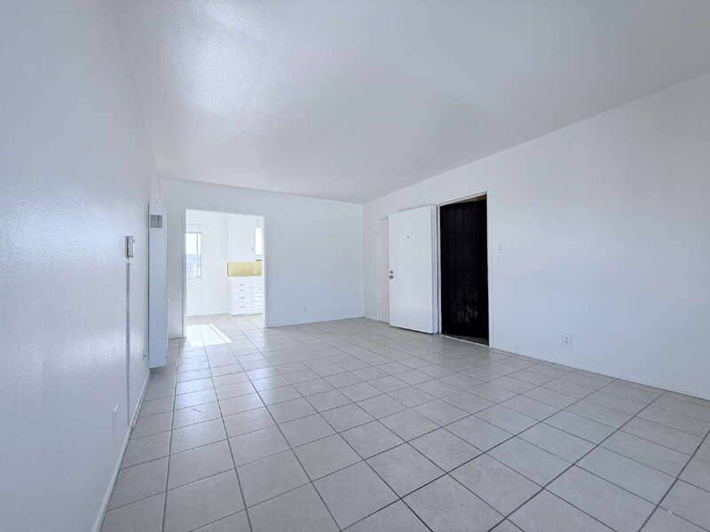 Apartment for rent at 943 W 68th St #4, Los Angeles, CA 90044
